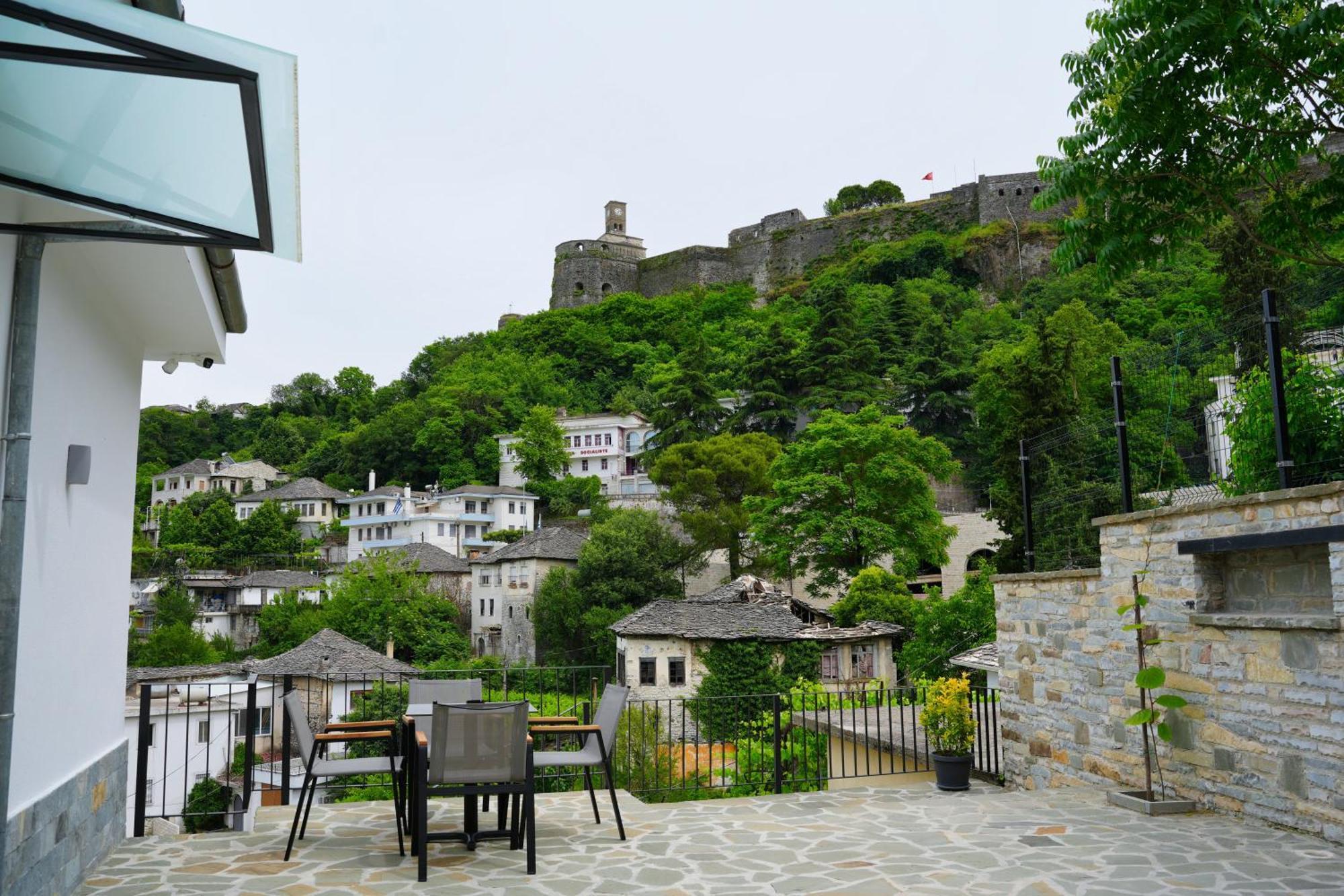 Castlefront Villa Gjirokastër Exterior foto