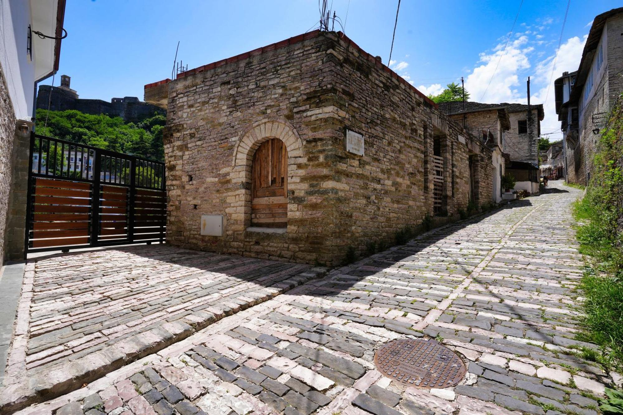 Castlefront Villa Gjirokastër Exterior foto